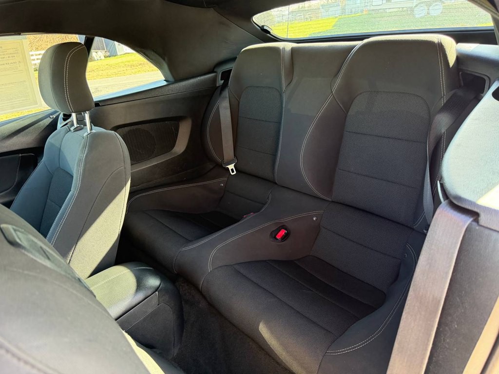 2015 Ford Mustang Image 34