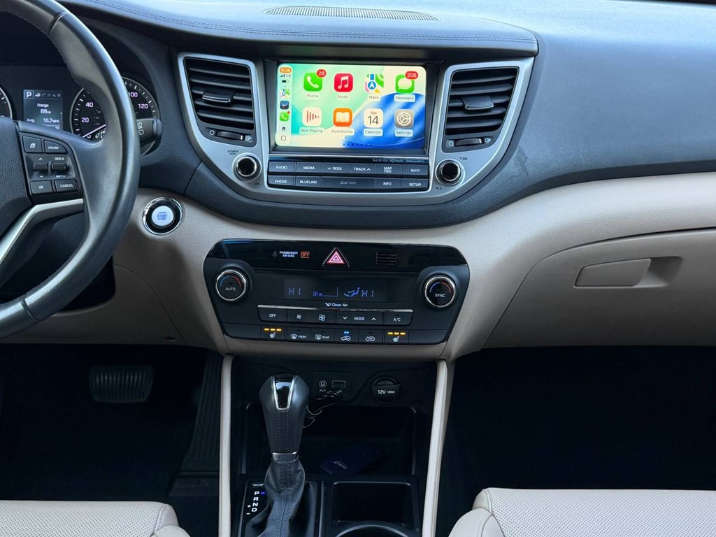 2017 Hyundai Tucson Image 25