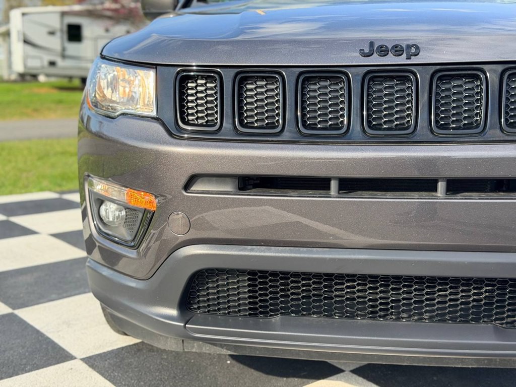 2018 Jeep Compass Image 11