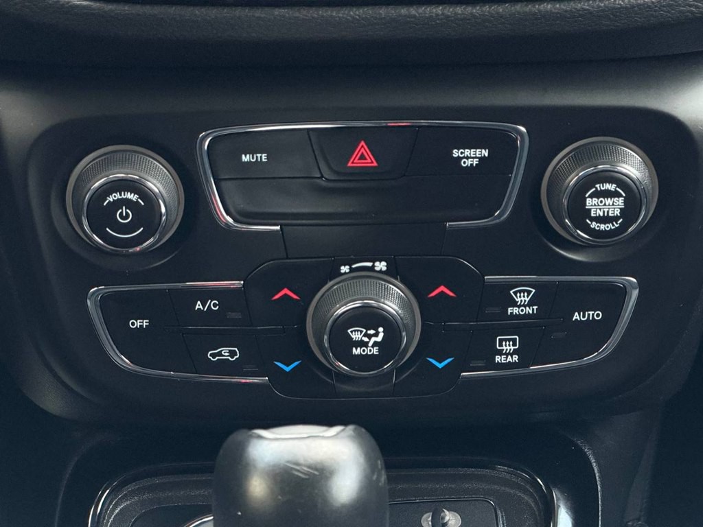 2018 Jeep Compass Image 30