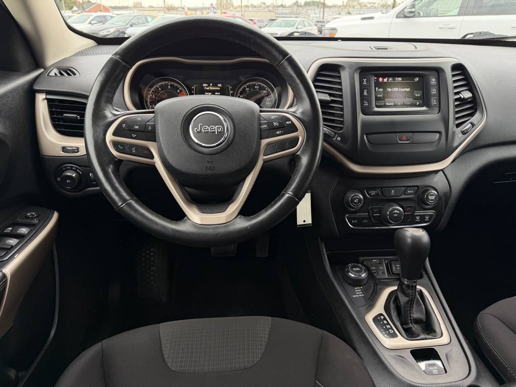 2017 Jeep Cherokee Image 19