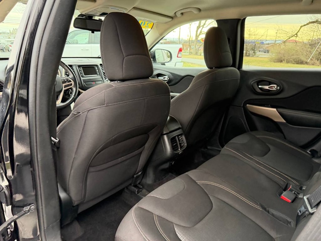 2017 Jeep Cherokee Image 36