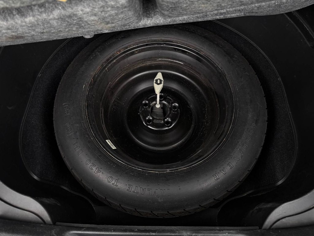 2017 Jeep Cherokee Image 40