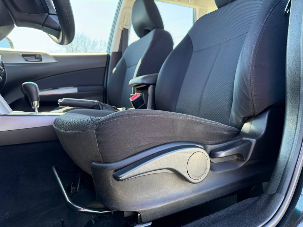 2013 Subaru Forester Image 14