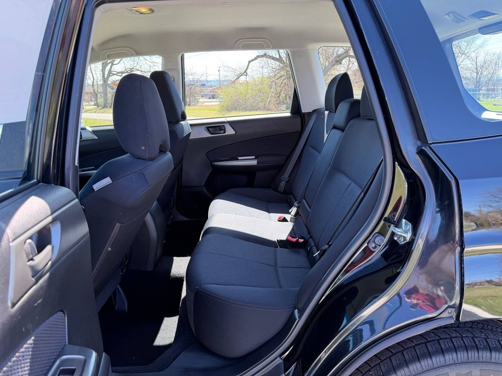 2013 Subaru Forester Image 28