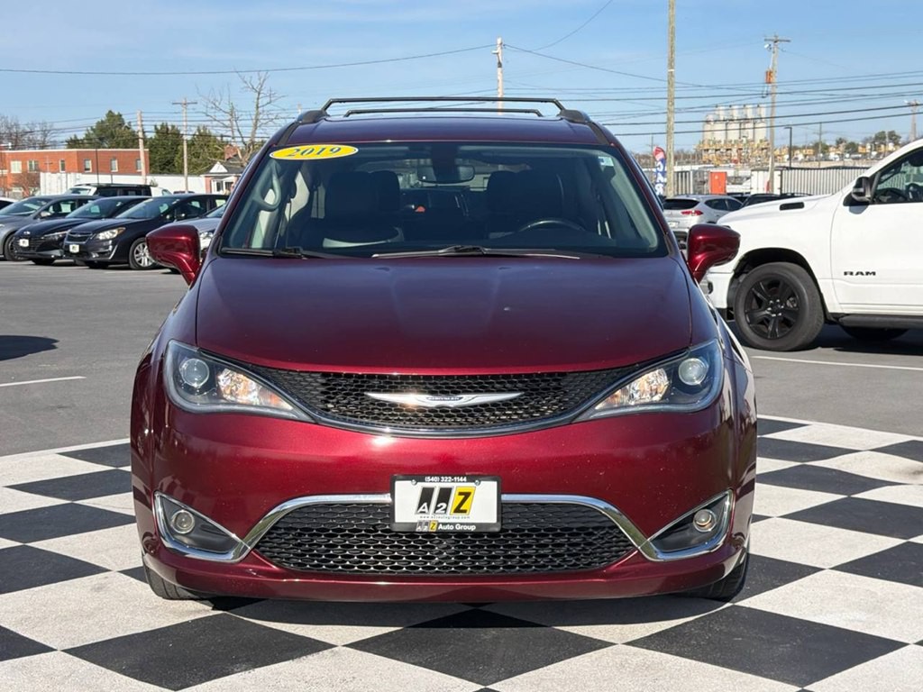 2019 Chrysler Pacifica Image 3