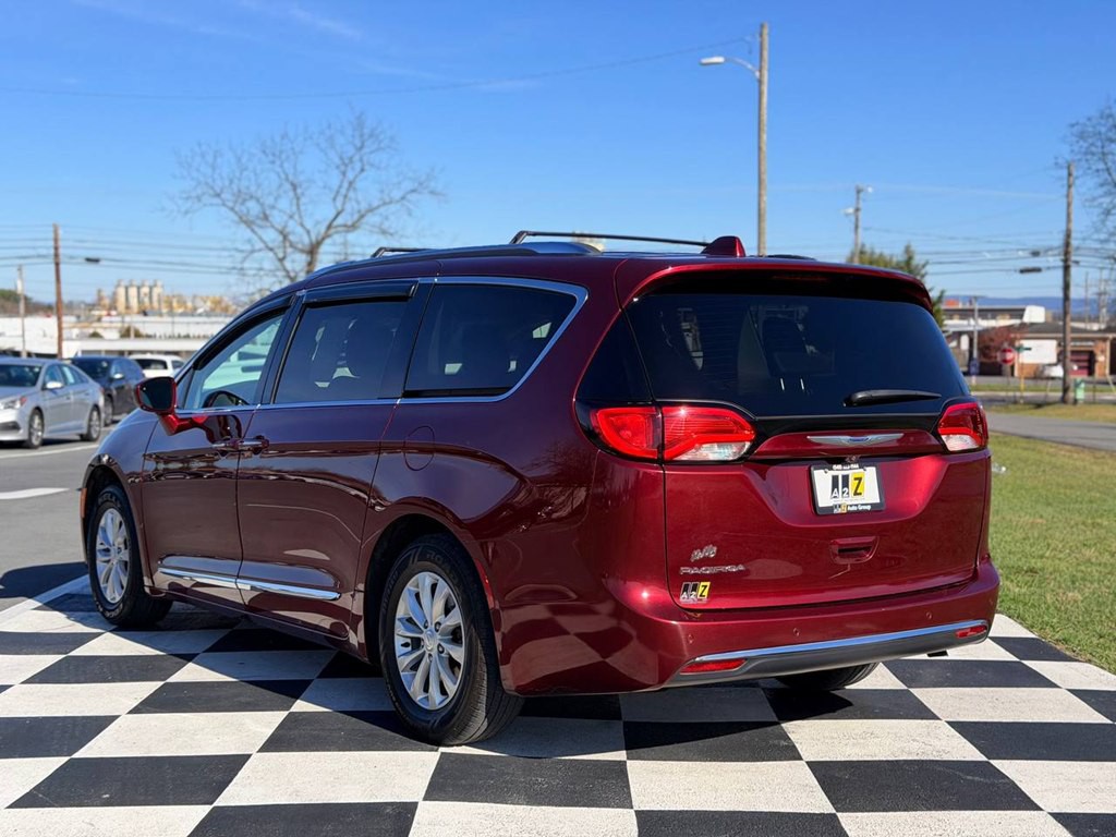 2019 Chrysler Pacifica Image 7