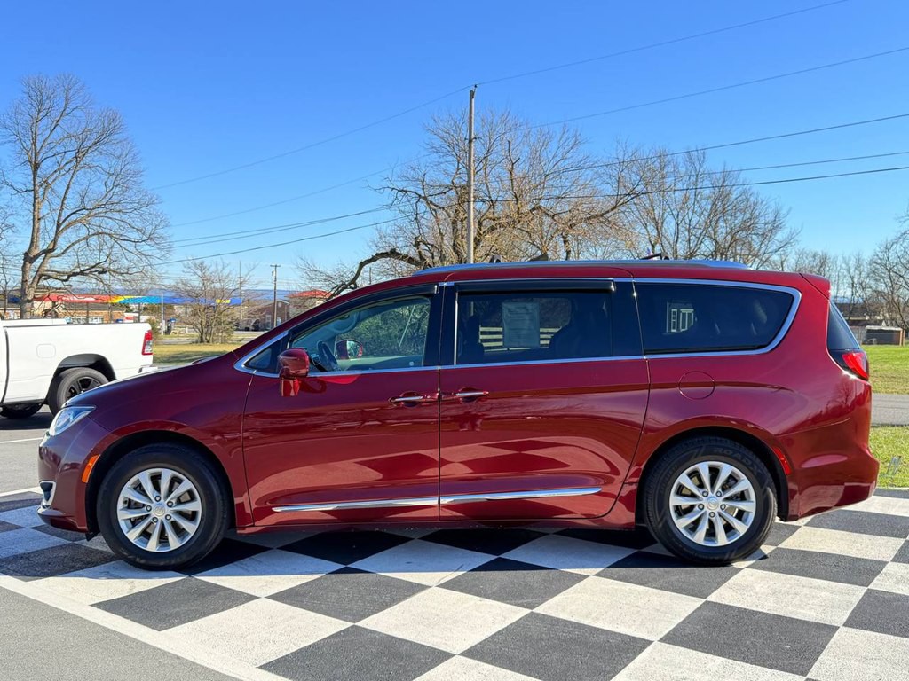 2019 Chrysler Pacifica Image 9