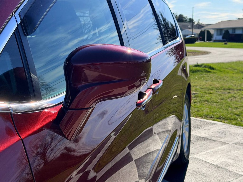 2019 Chrysler Pacifica Image 10