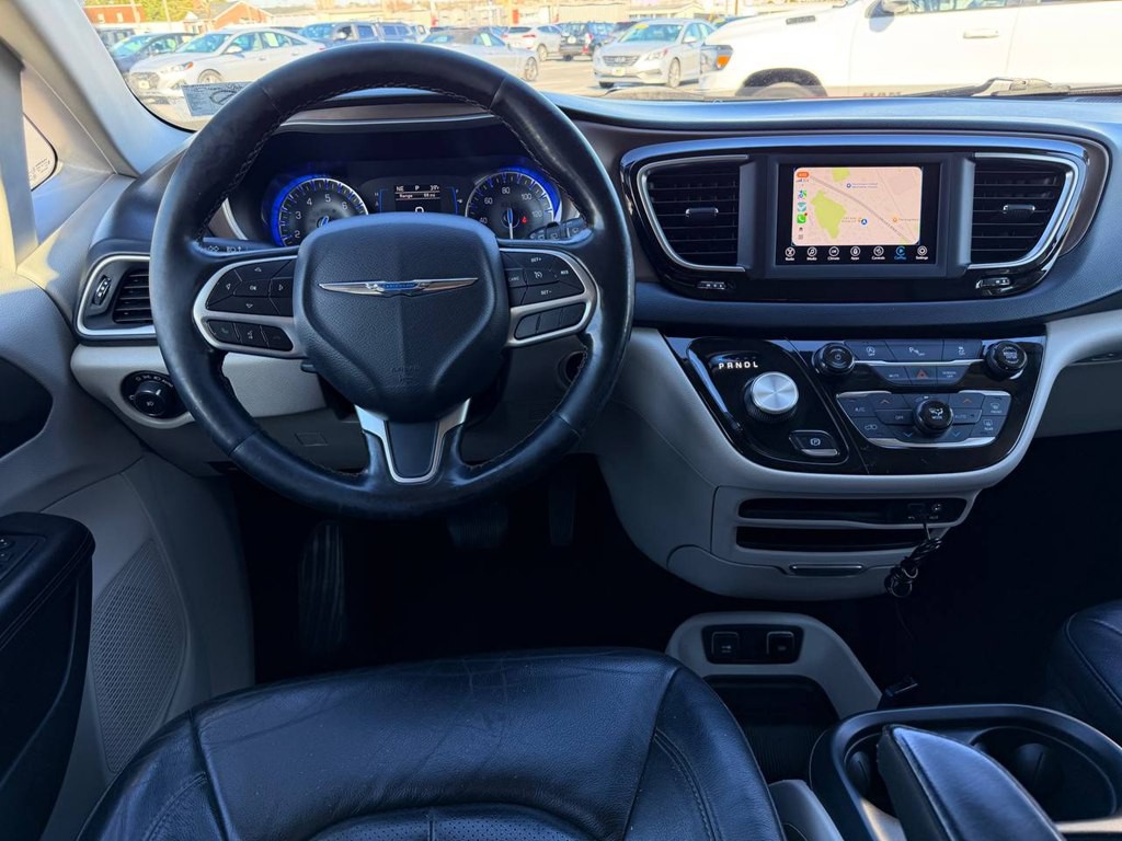 2019 Chrysler Pacifica Image 18