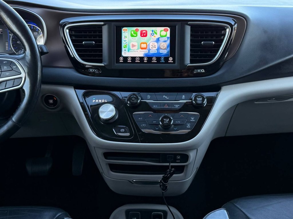 2019 Chrysler Pacifica Image 23