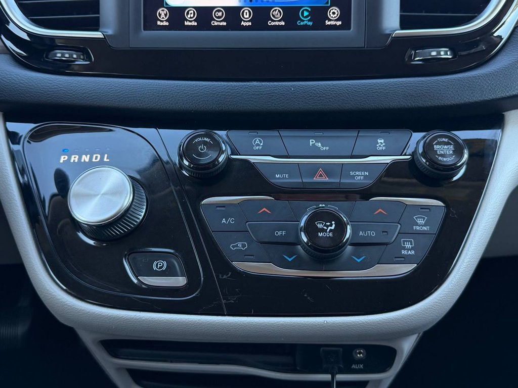 2019 Chrysler Pacifica Image 28