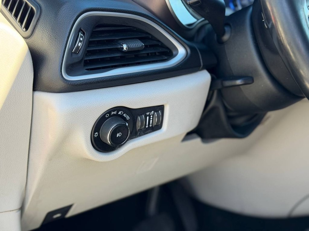 2019 Chrysler Pacifica Image 33