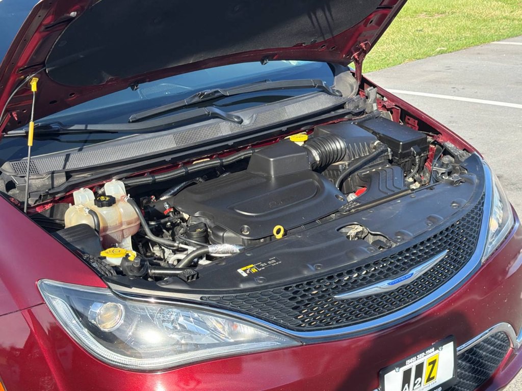 2019 Chrysler Pacifica Image 44