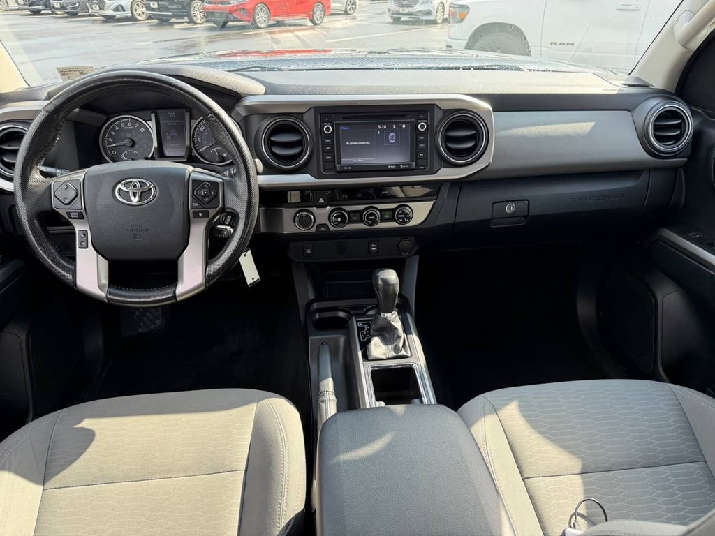 2016 Toyota Tacoma Image 19