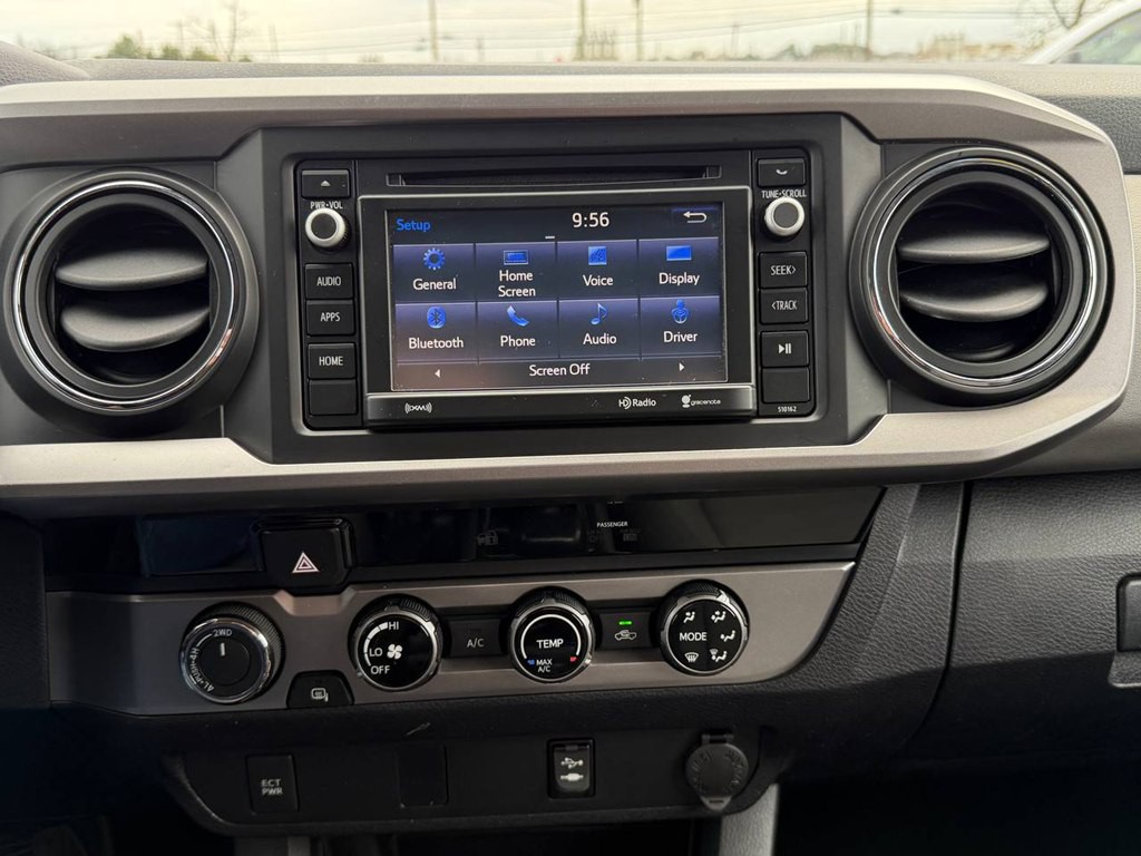 2016 Toyota Tacoma Image 27