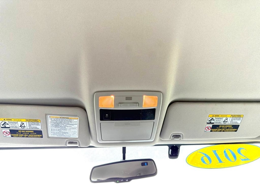 2016 Toyota Tacoma Image 35