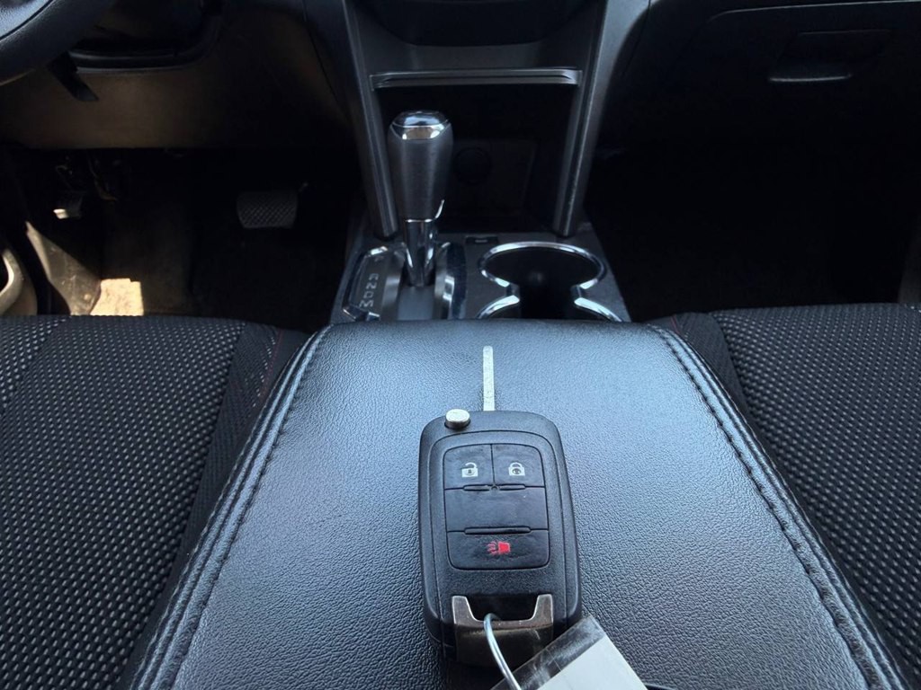 2016 Chevrolet Equinox Image 38