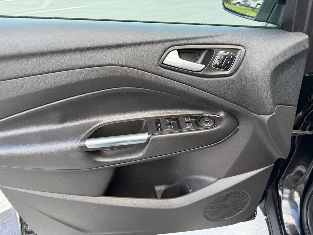 2017 Ford Escape Image 16