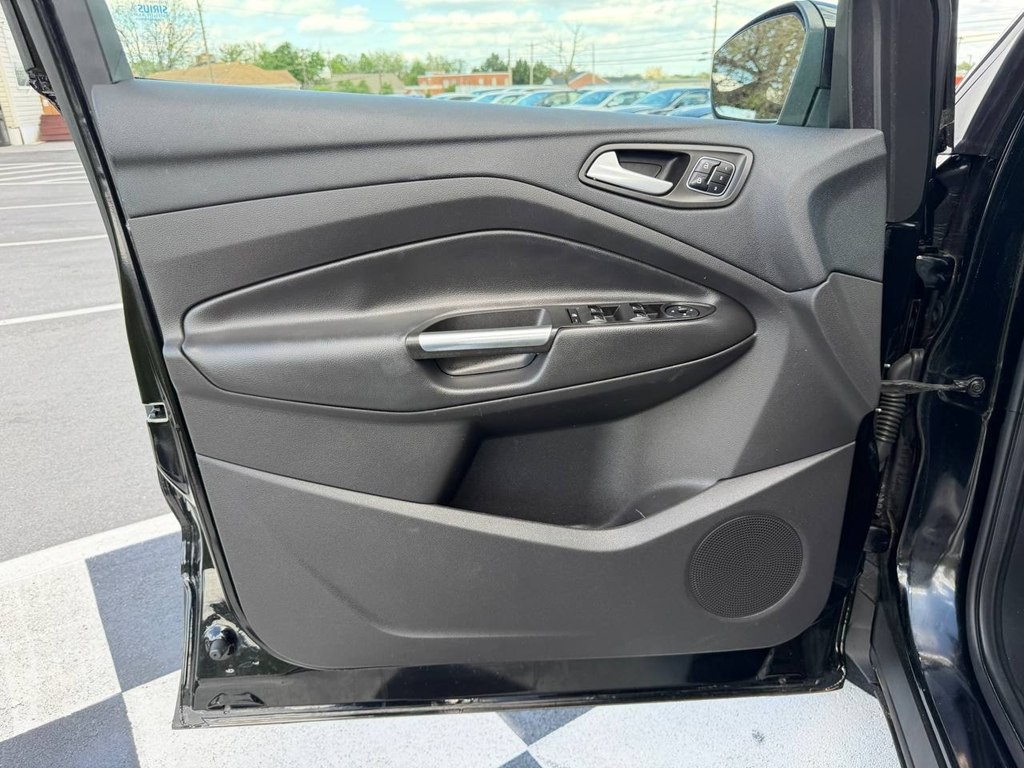 2017 Ford Escape Image 17