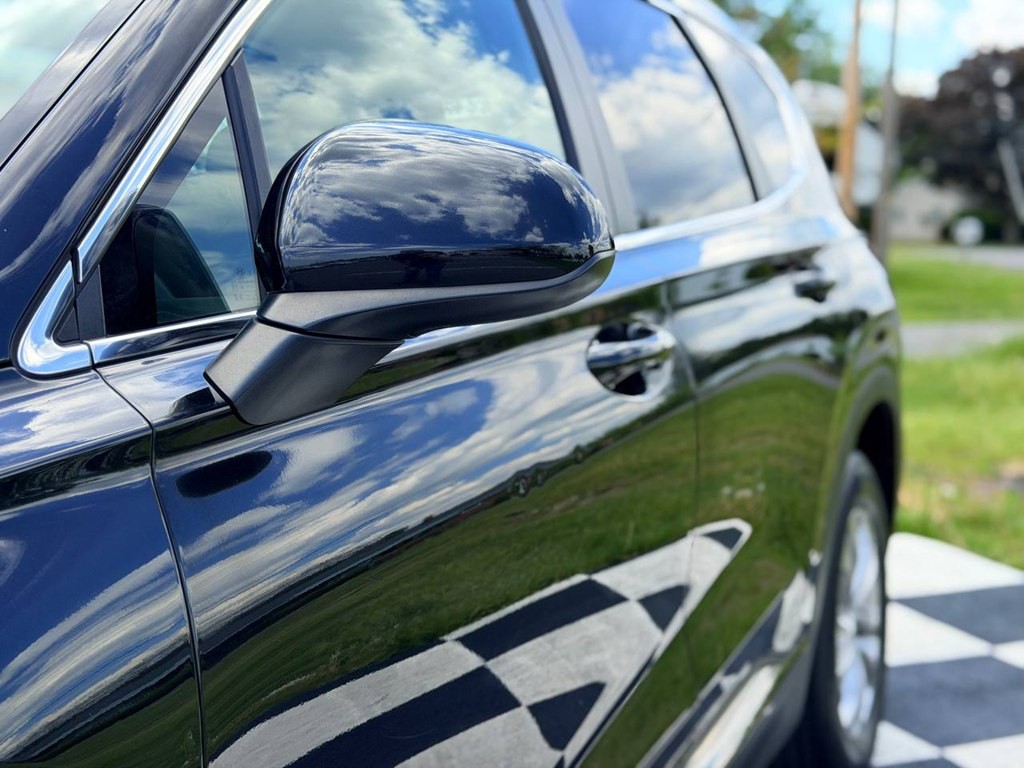 2019 Hyundai Santa Fe Image 12