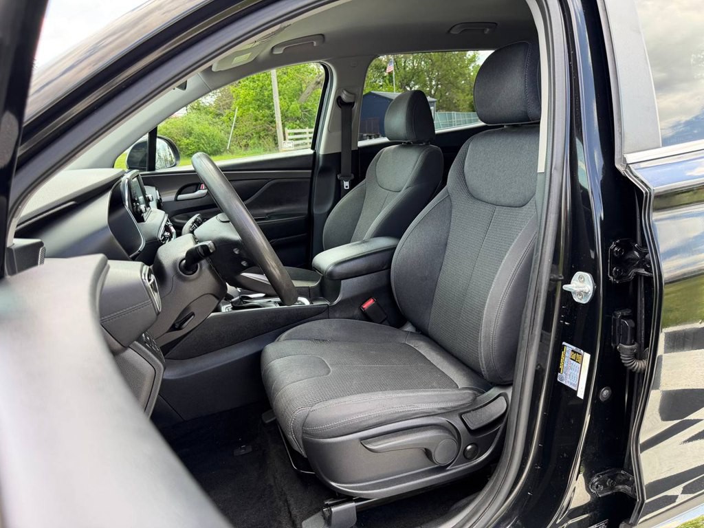 2019 Hyundai Santa Fe Image 17
