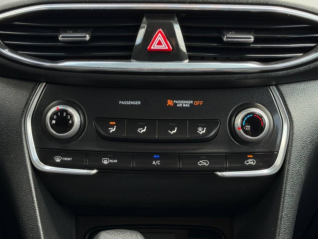 2019 Hyundai Santa Fe Image 32
