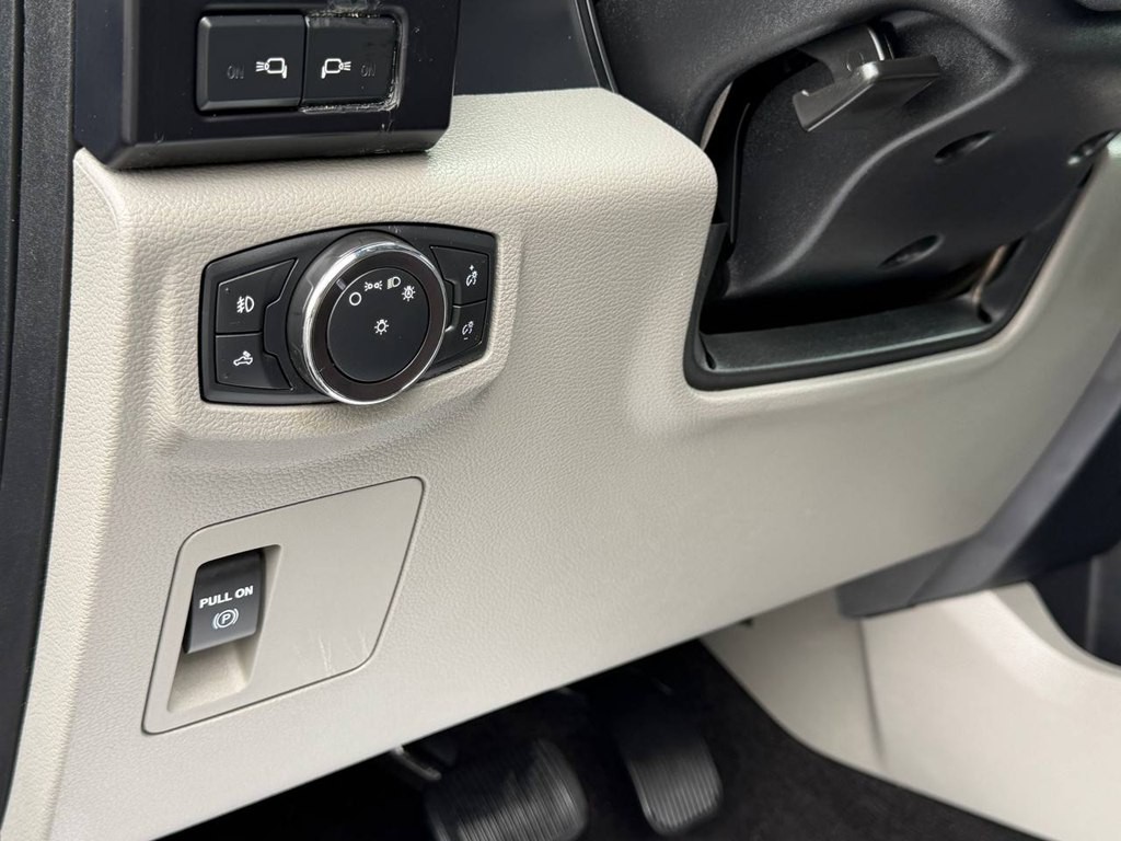 2018 Ford F-150 Image 38
