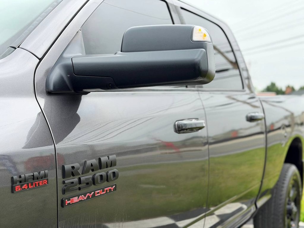 2015 RAM 2500 Image 12