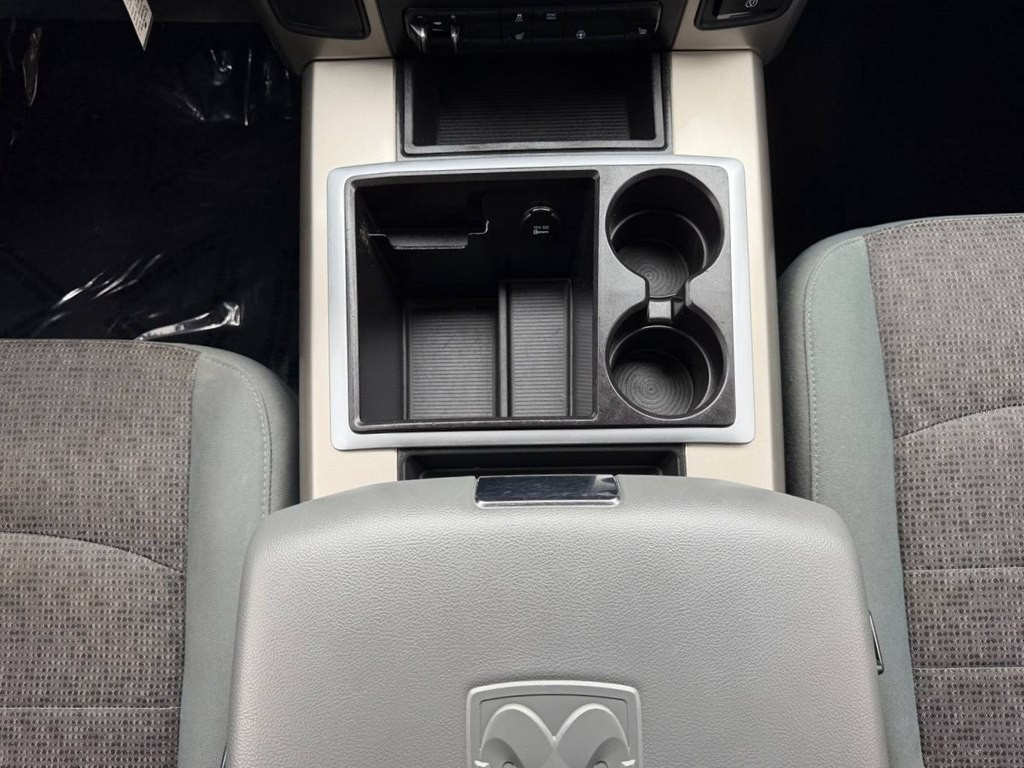 2015 RAM 2500 Image 30