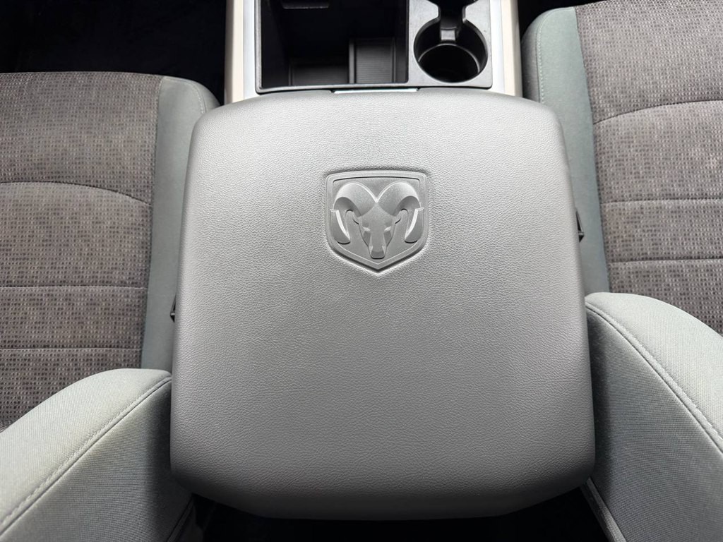 2015 RAM 2500 Image 31