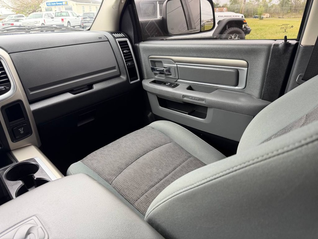 2015 RAM 2500 Image 33