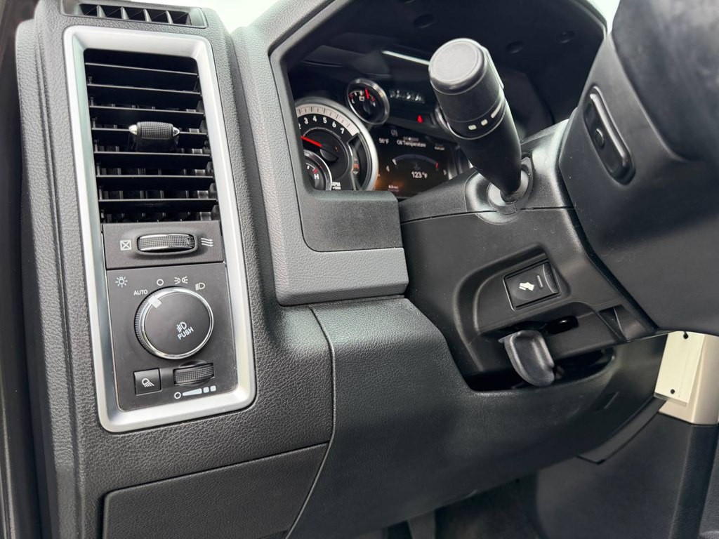 2015 RAM 2500 Image 34