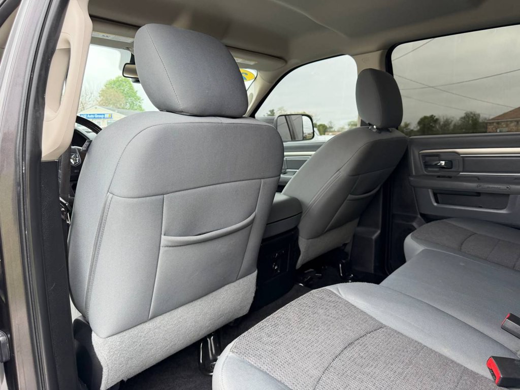 2015 RAM 2500 Image 37