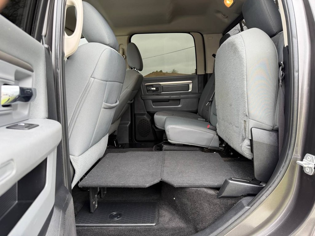 2015 RAM 2500 Image 38