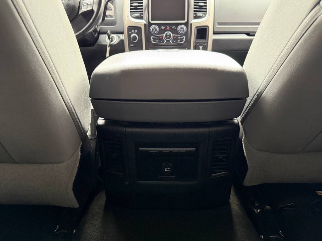 2015 RAM 2500 Image 40