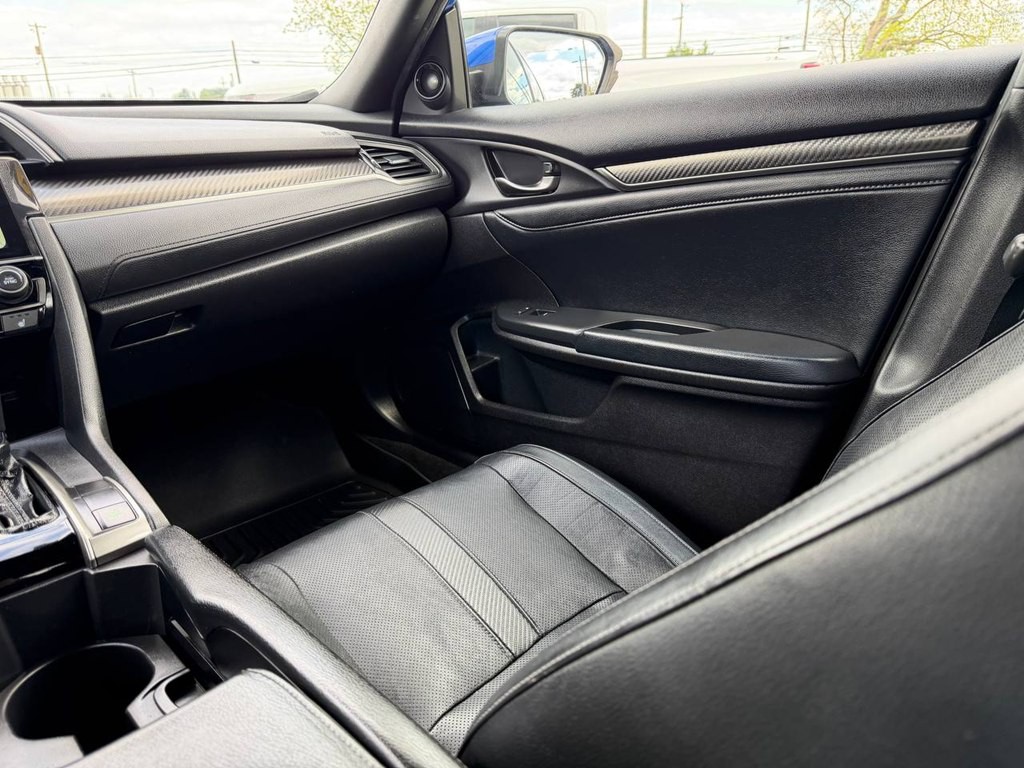 2017 Honda Civic Image 33