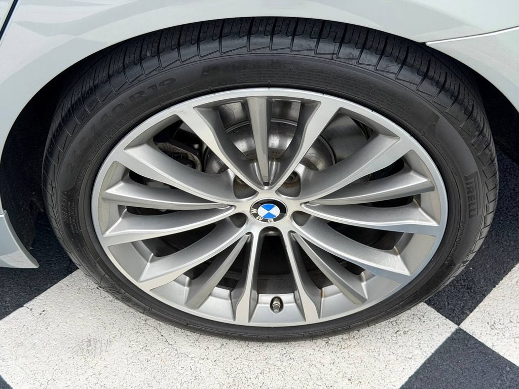 2021 BMW 5 Series Image 50
