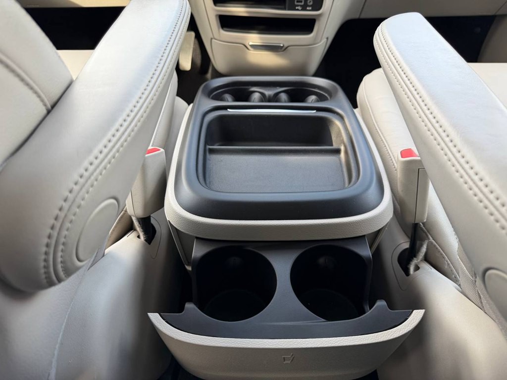 2017 Chrysler Pacifica Image 34