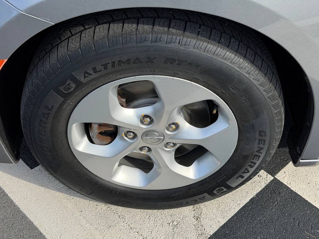 2017 Chrysler Pacifica Image 51