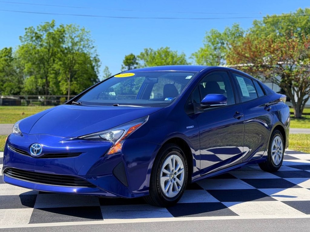 2016 Toyota Prius Image 2