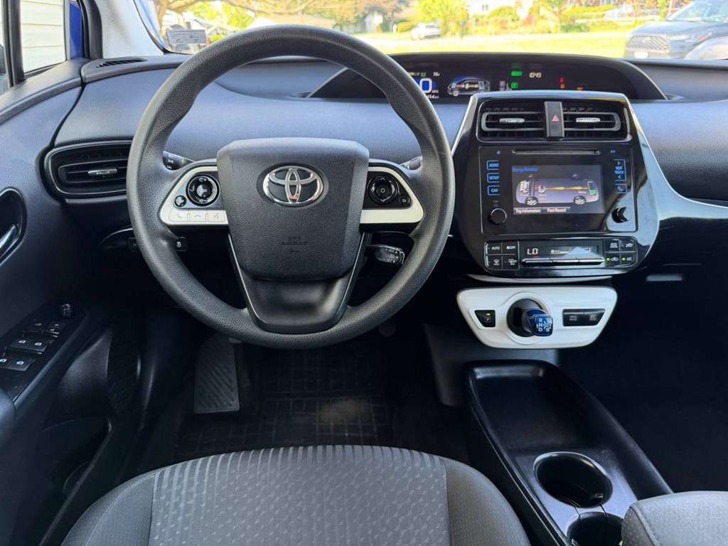 2016 Toyota Prius Image 18
