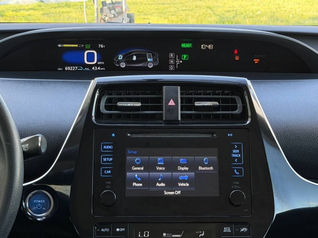 2016 Toyota Prius Image 22