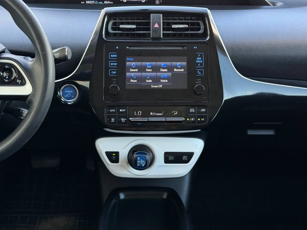 2016 Toyota Prius Image 23