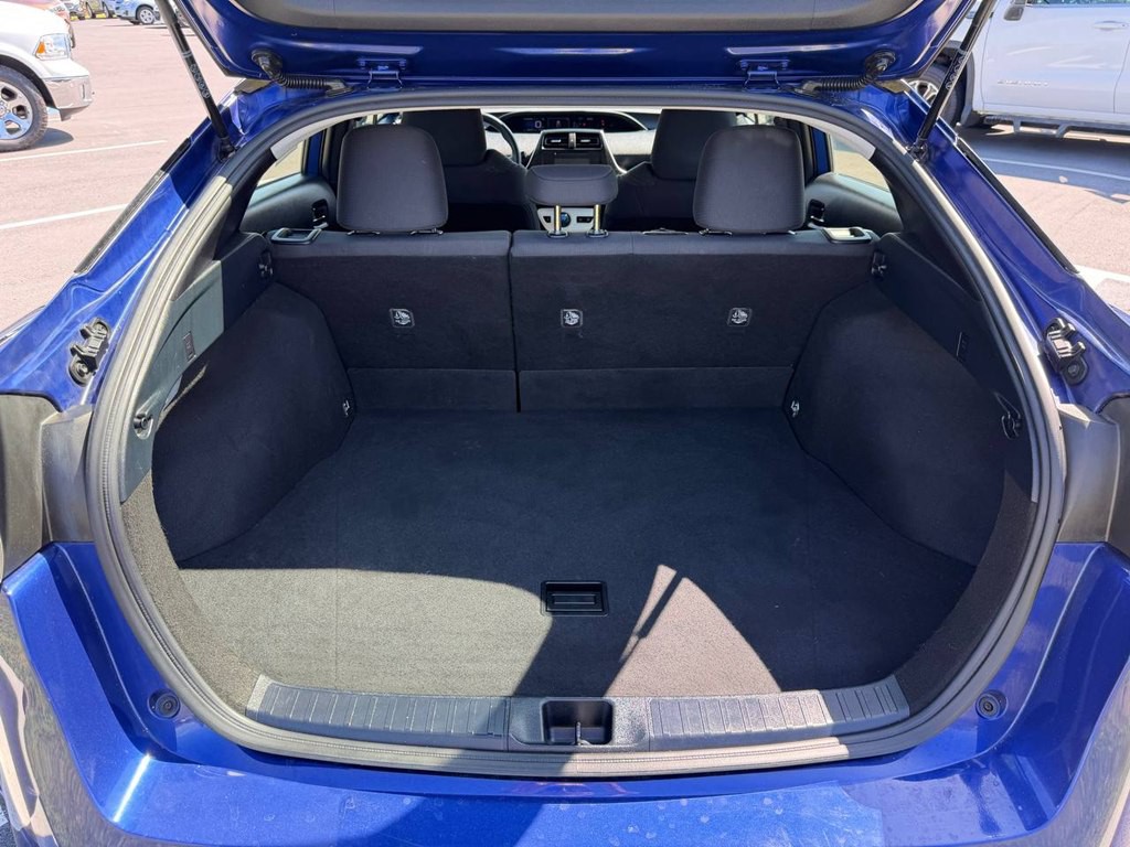 2016 Toyota Prius Image 35