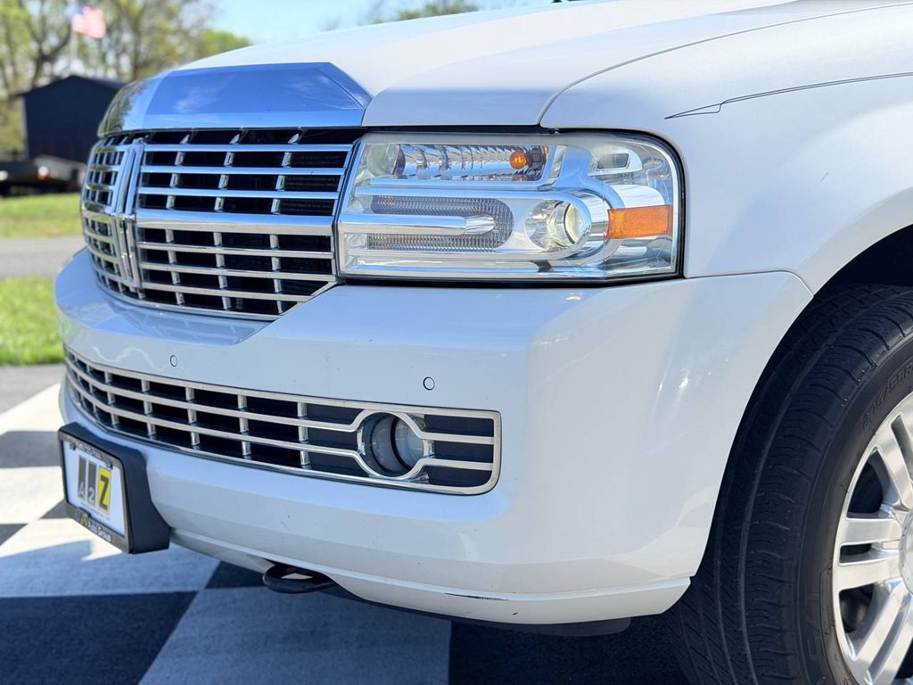 2014 Lincoln Navigator Image 10