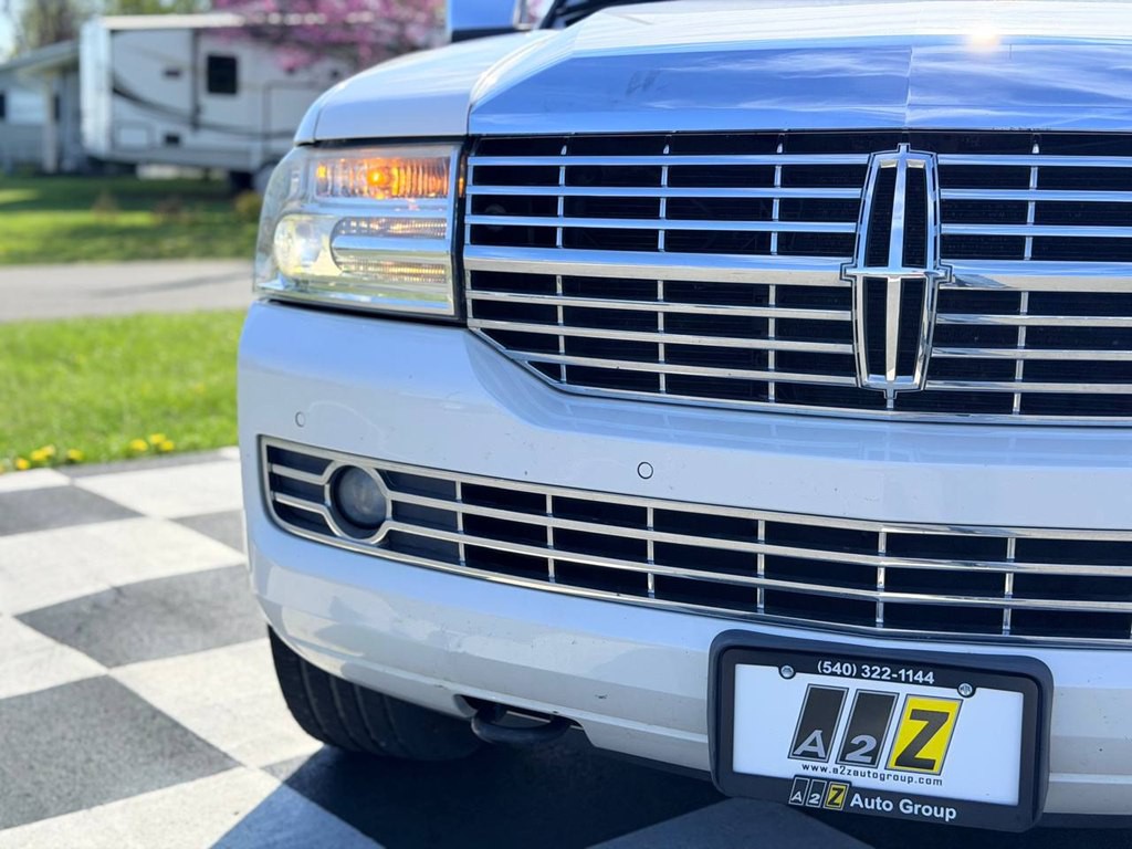 2014 Lincoln Navigator Image 11