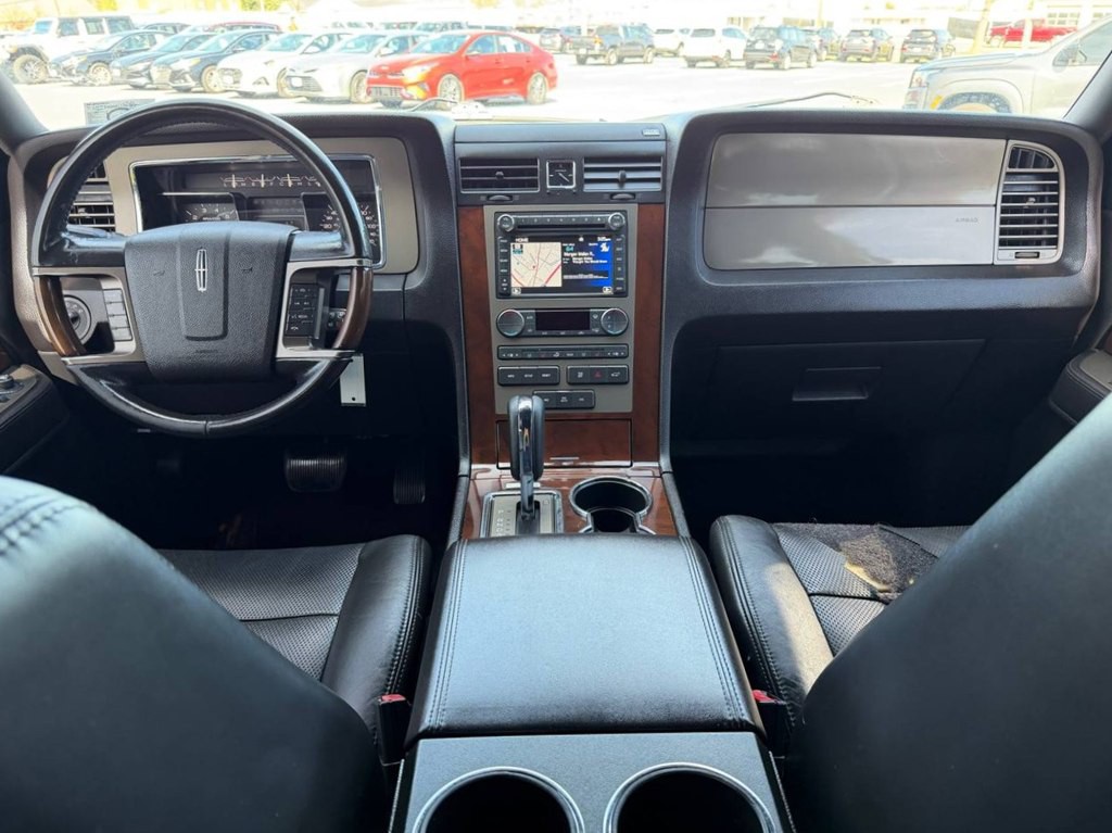 2014 Lincoln Navigator Image 20