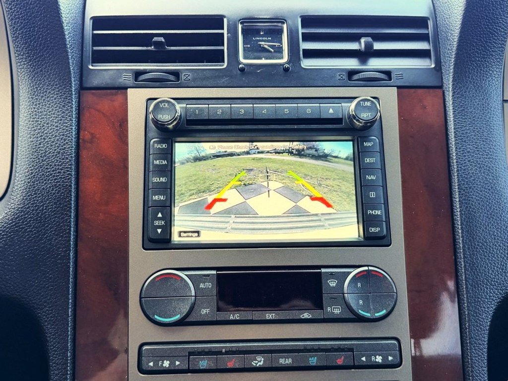 2014 Lincoln Navigator Image 27