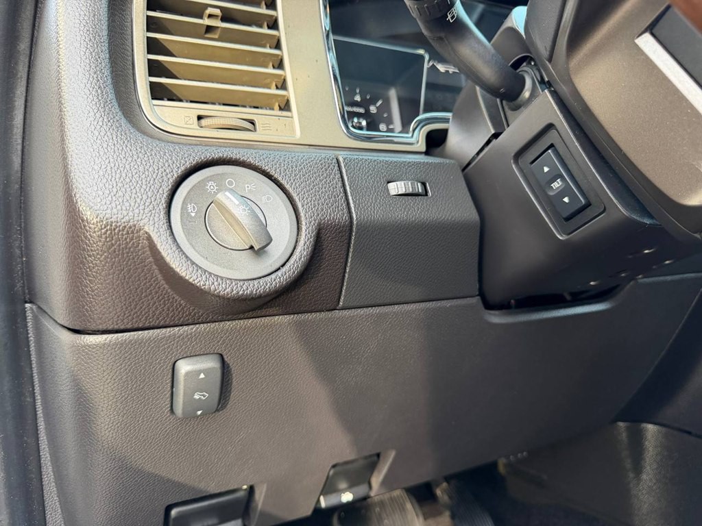 2014 Lincoln Navigator Image 36